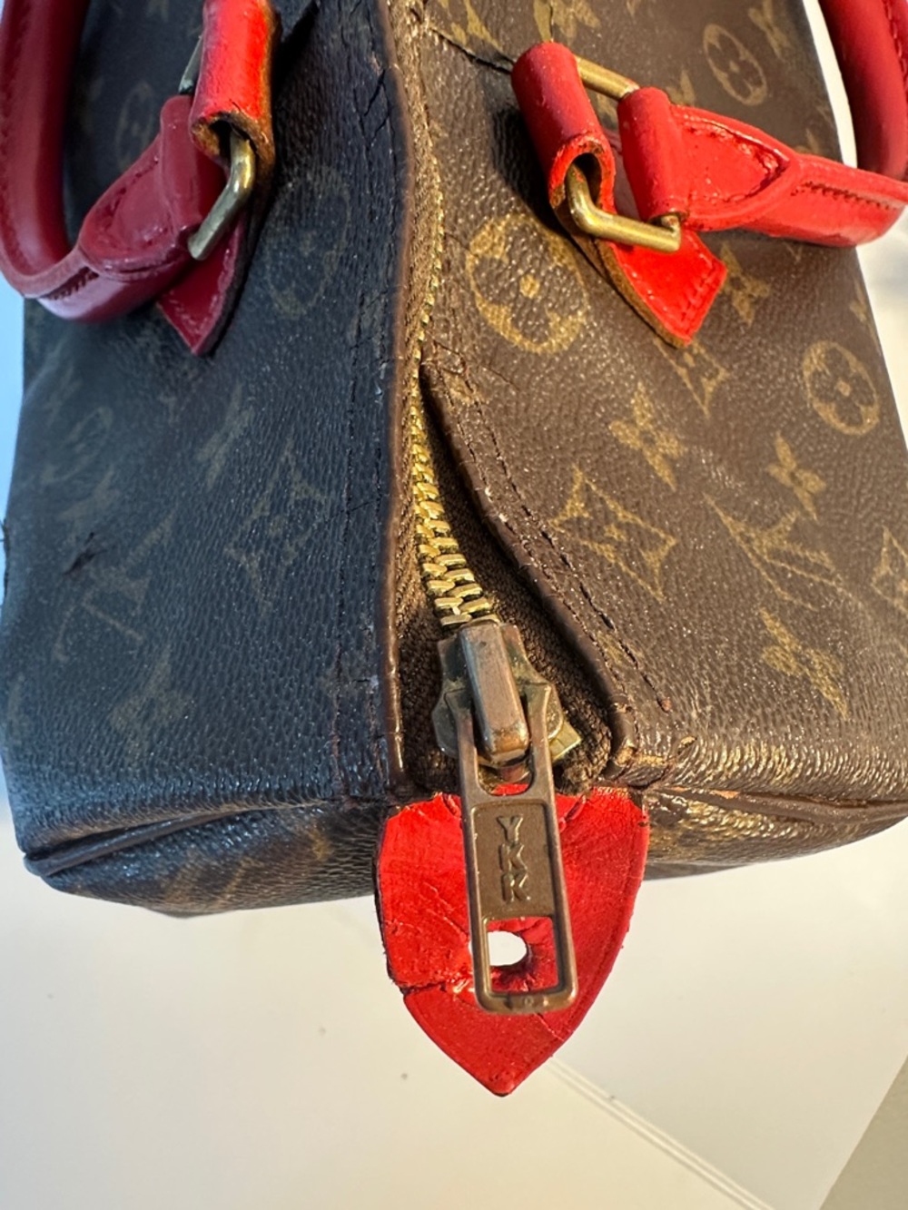 Louis Vuitton Monogram Speedy 30
Date Code SD0090
12” x 9” x 7” - Picture 8 of 14